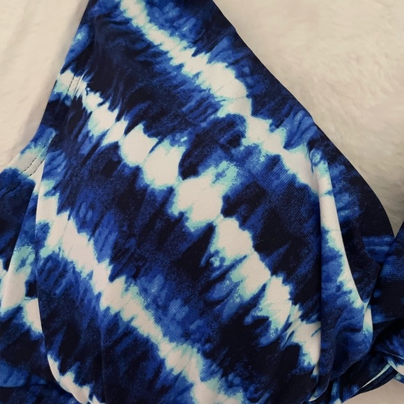 𝅺NWT Tommy Bahama size S-D/DD Color navy blue and white - Picture 4 of 5